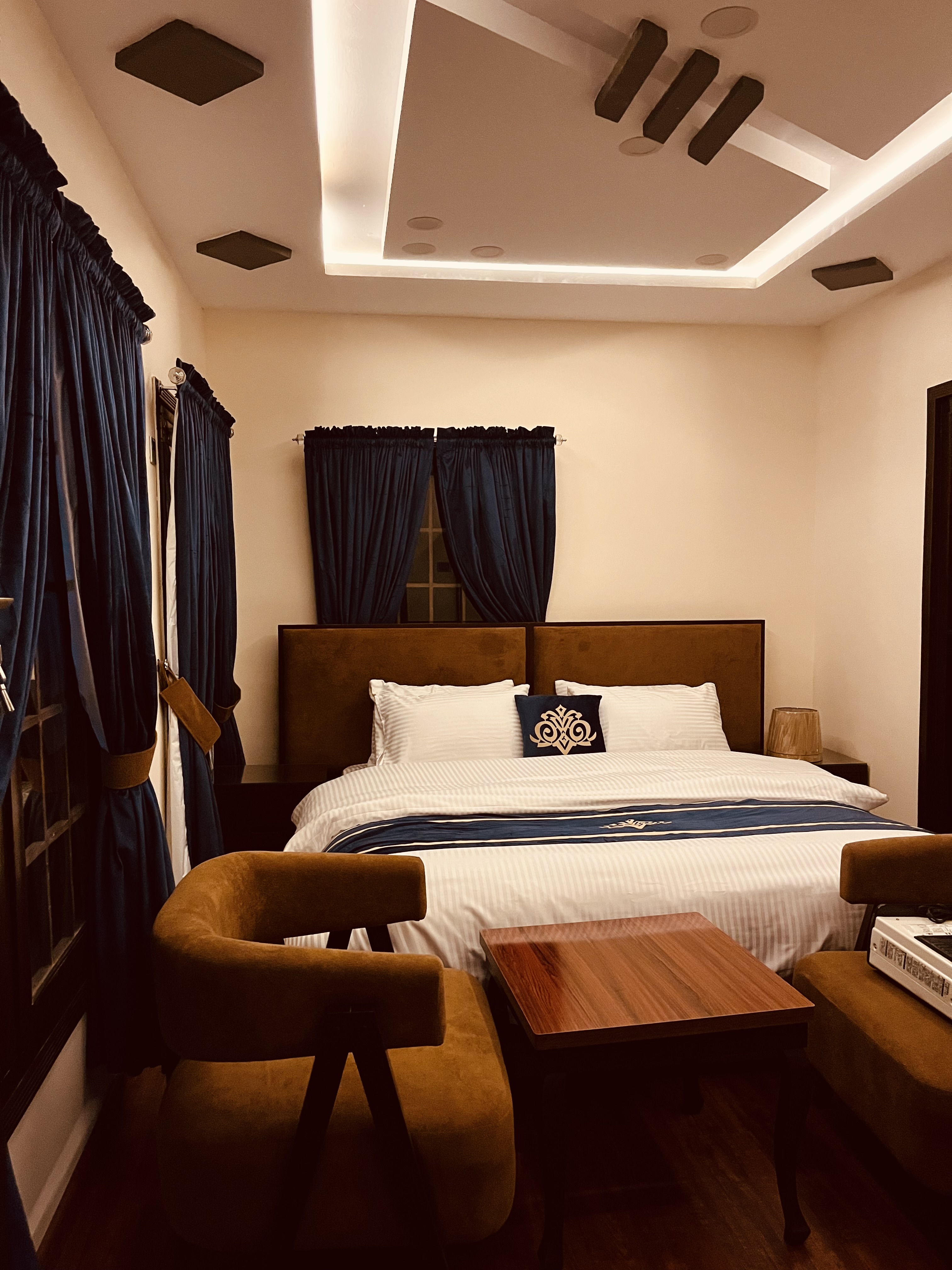 Family suit Room